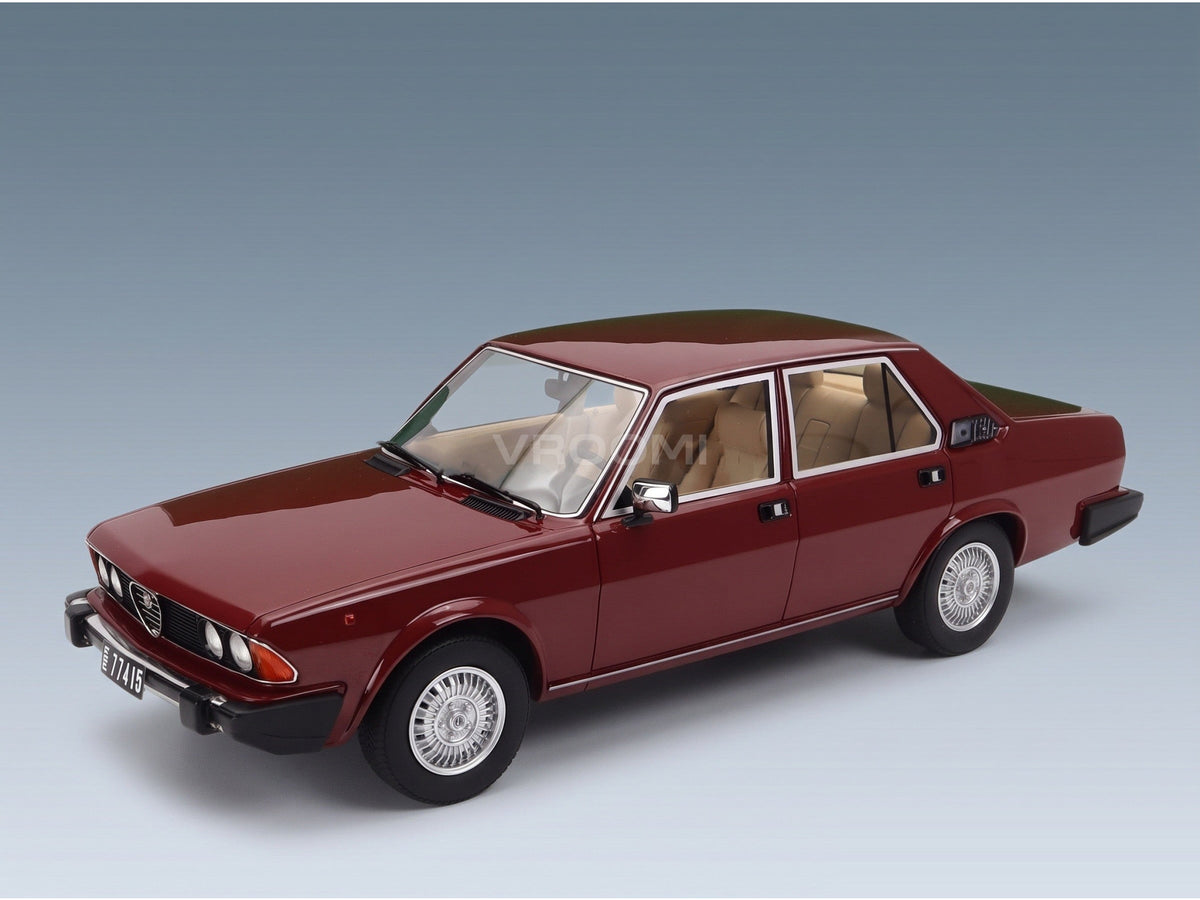 Alfa Romeo Alfa 6 2.5 1979 Red Cult Scale Models 1:18 scale model - front three-quarter view
