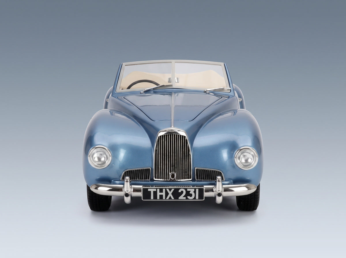 ASTON MARTIN - 2L SPORTS SPIDER CABRIOLET OPEN 1949 - LIGHT BLUE MET scale model - front view