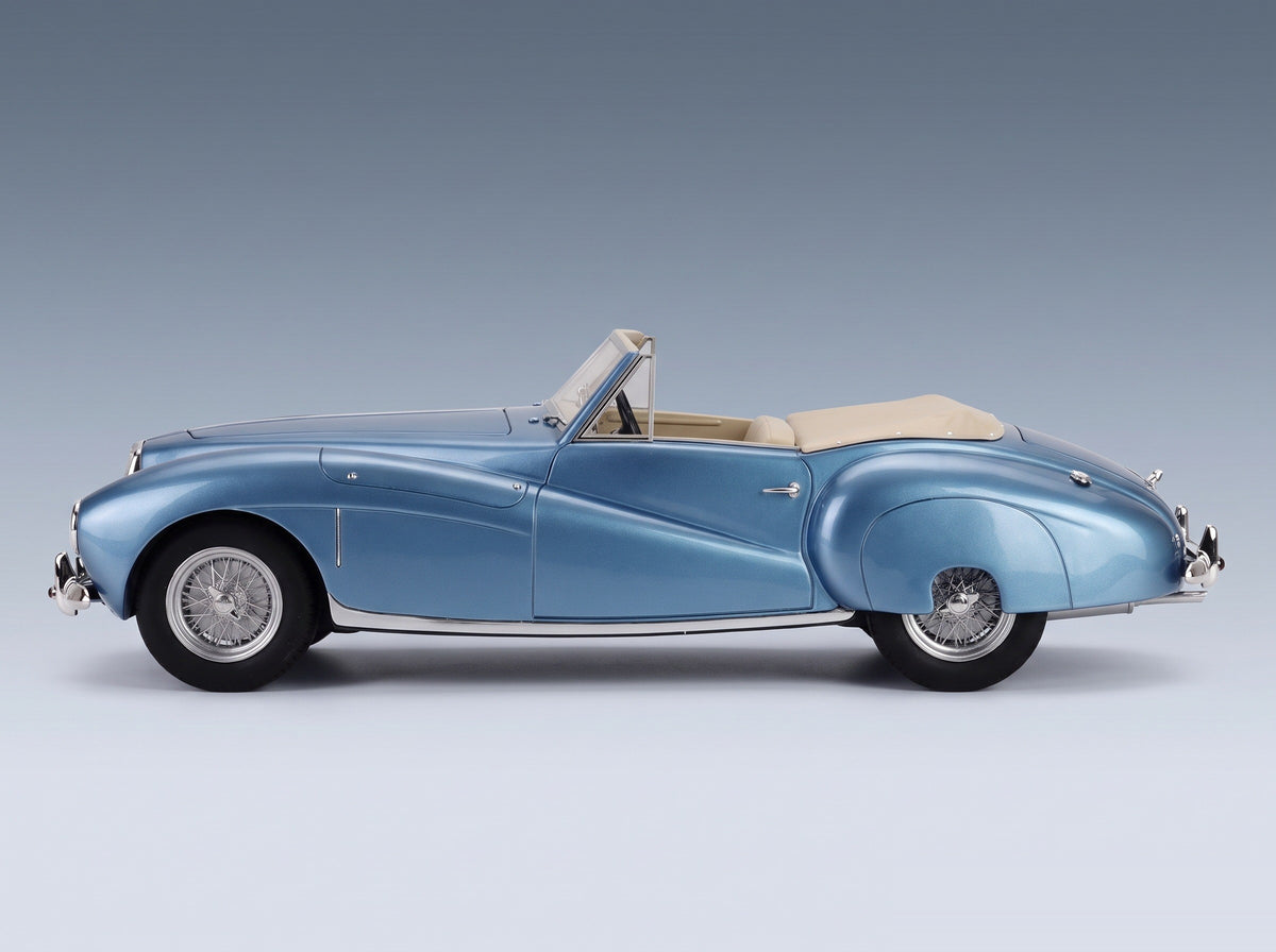 ASTON MARTIN - 2L SPORTS SPIDER CABRIOLET OPEN 1949 - LIGHT BLUE MET scale model - side view