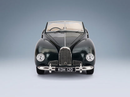 ASTON MARTIN - 2L SPORTS SPIDER CABRIOLET OPEN 1949 - GREEN MET scale model - front view