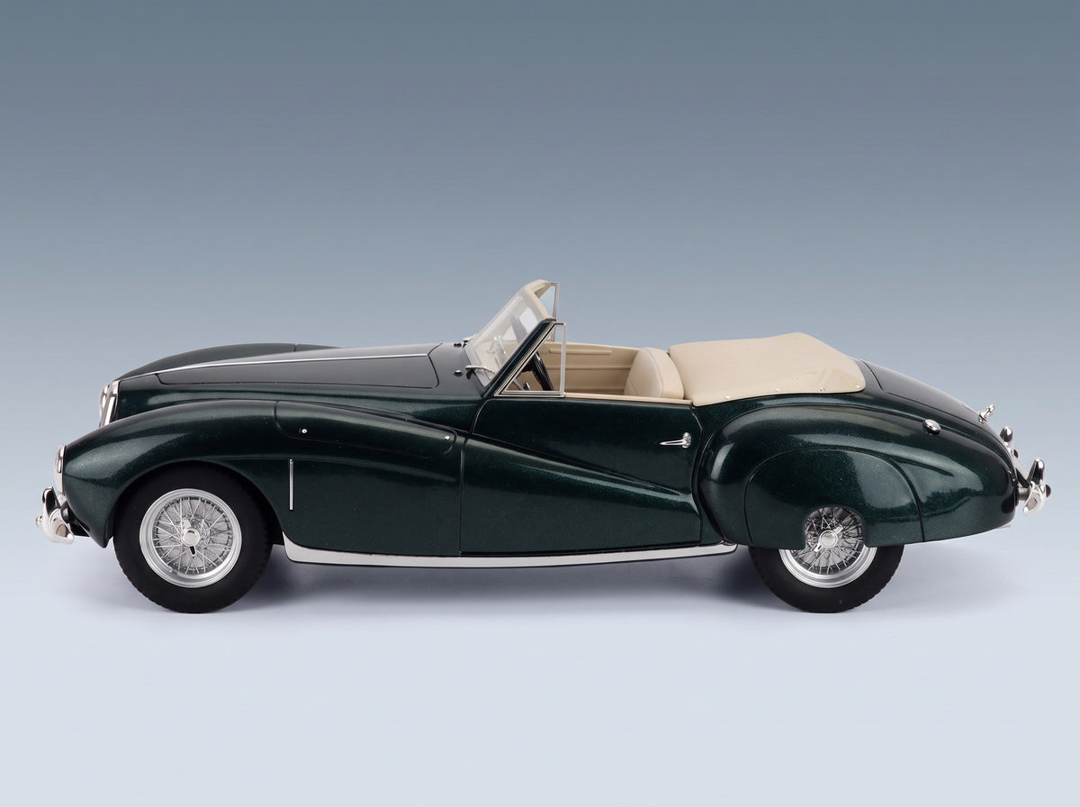ASTON MARTIN - 2L SPORTS SPIDER CABRIOLET OPEN 1949 - GREEN MET scale model - side view