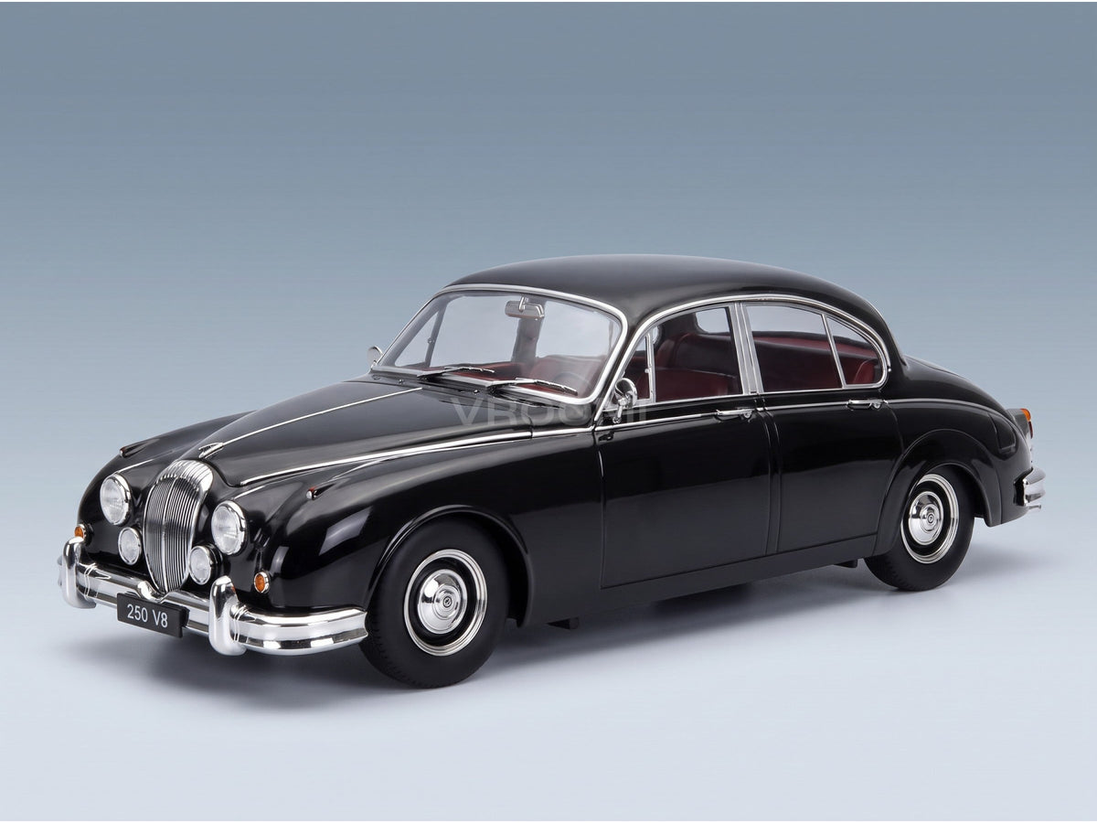 Daimler 250 V6 LHD 1962 Black with Bordeaux Interior KK Scale 1:18 scale model - front three-quarter view