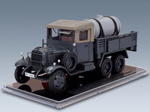 Mercedes-Benz G3A Sd.Kfz. 70 Wehrmacht Military Tanker Truck 3-Axle German Army WWII 1935 Military Grey Esval Model 1:43 scale model - front three-quarter view