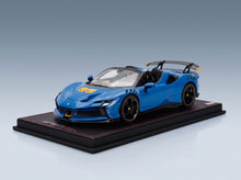 Ferrari SF90 XX Stradale Spider 2024 Azzurro Dino with Showcase MR Models 1:18 - front three-quarter view on display base