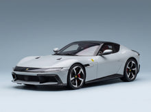 Ferrari 12Cilindri Coupé V12 2024 Bianco Artico with Showcase MR Models 1:18 - front three-quarter view