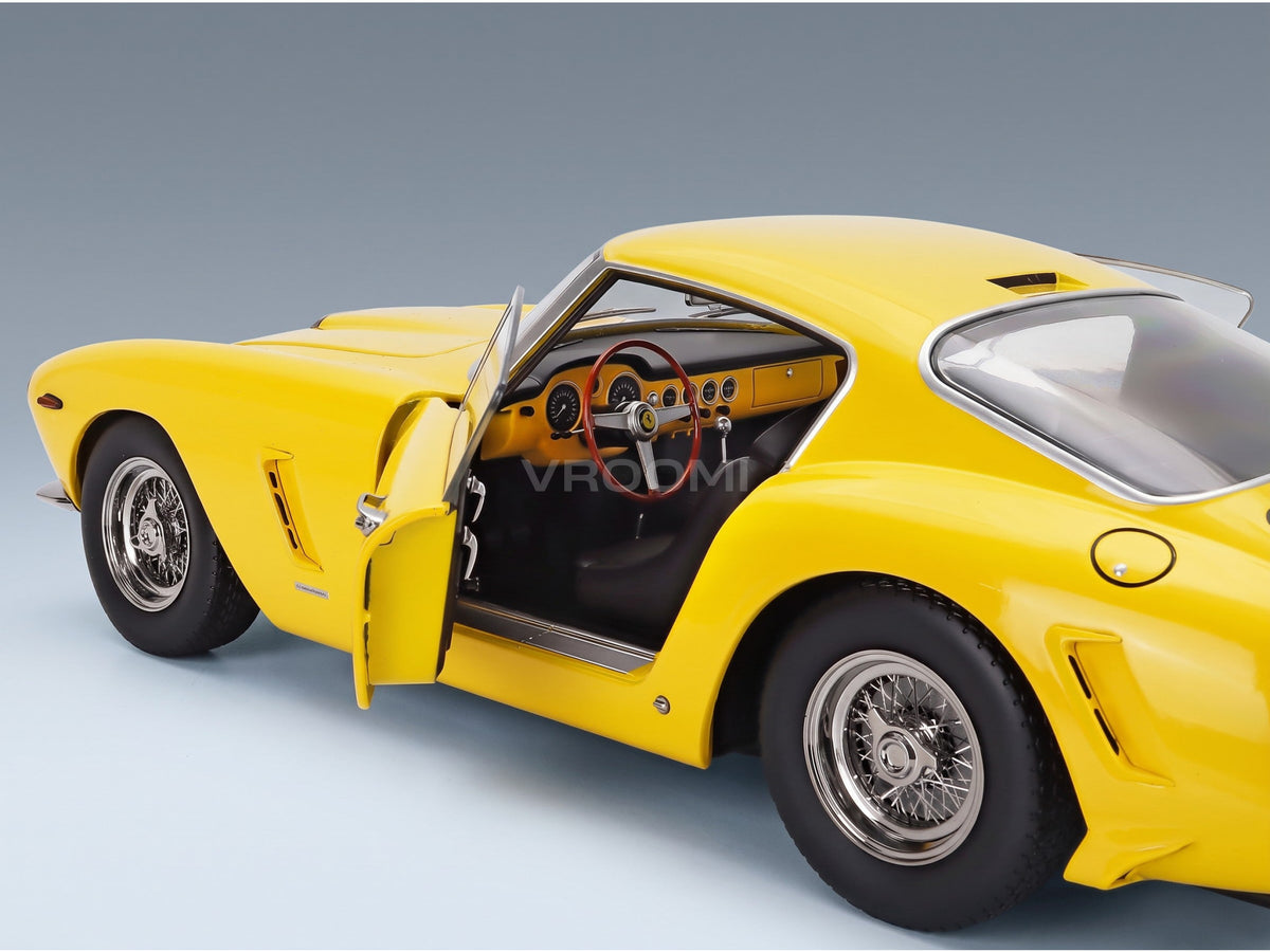 Ferrari 250 GT SWB Coupé 1961 Yellow KK Scale 1:12 scale model - interior