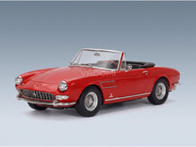 FERRARI - 275 GTS PININFARINA SPIDER 1964 - RED - front three-quarter view