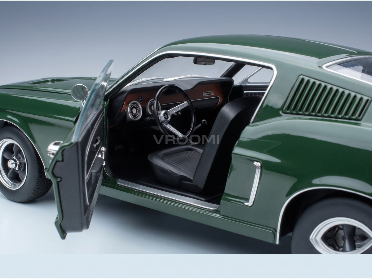 Ford Mustang GT Fastback Coupe 1968 Green KK Scale 1:12 scale model - interior