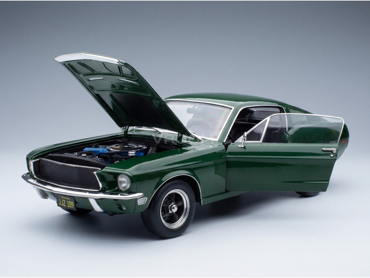 Ford Mustang GT Fastback Coupe 1968 Green KK Scale 1:12 scale model - opening parts