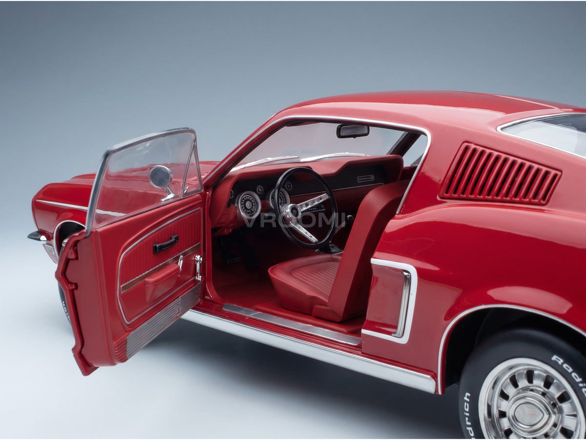 Ford Mustang GT Fastback Coupe 1968 Red KK Scale 1:12 scale model - interior