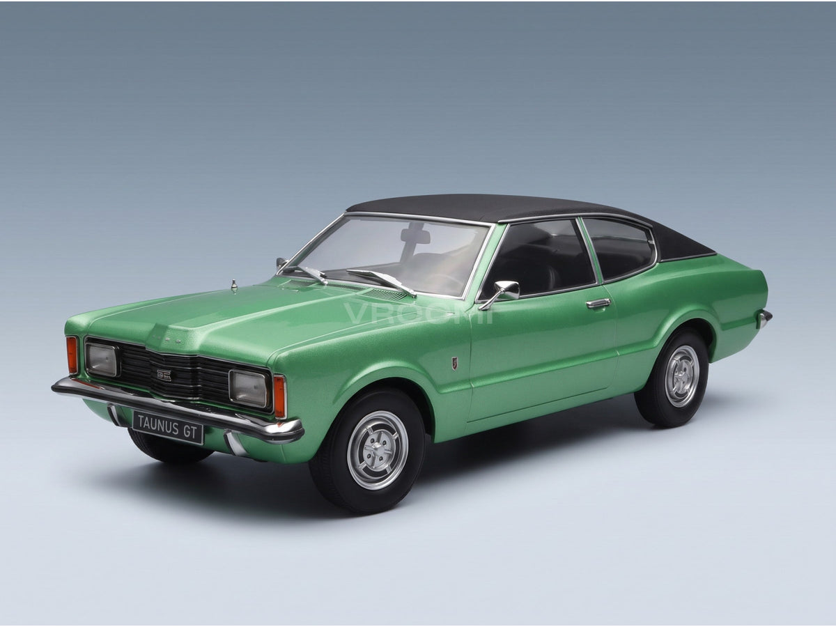 Ford Taunus GT Coupé 1971 Green Black KK Scale 1:18 scale model - front three-quarter view