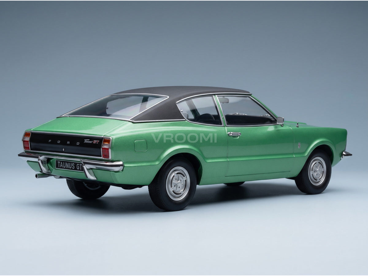 Ford Taunus GT Coupé 1971 Green Black KK Scale 1:18 scale model - rear three-quarter view