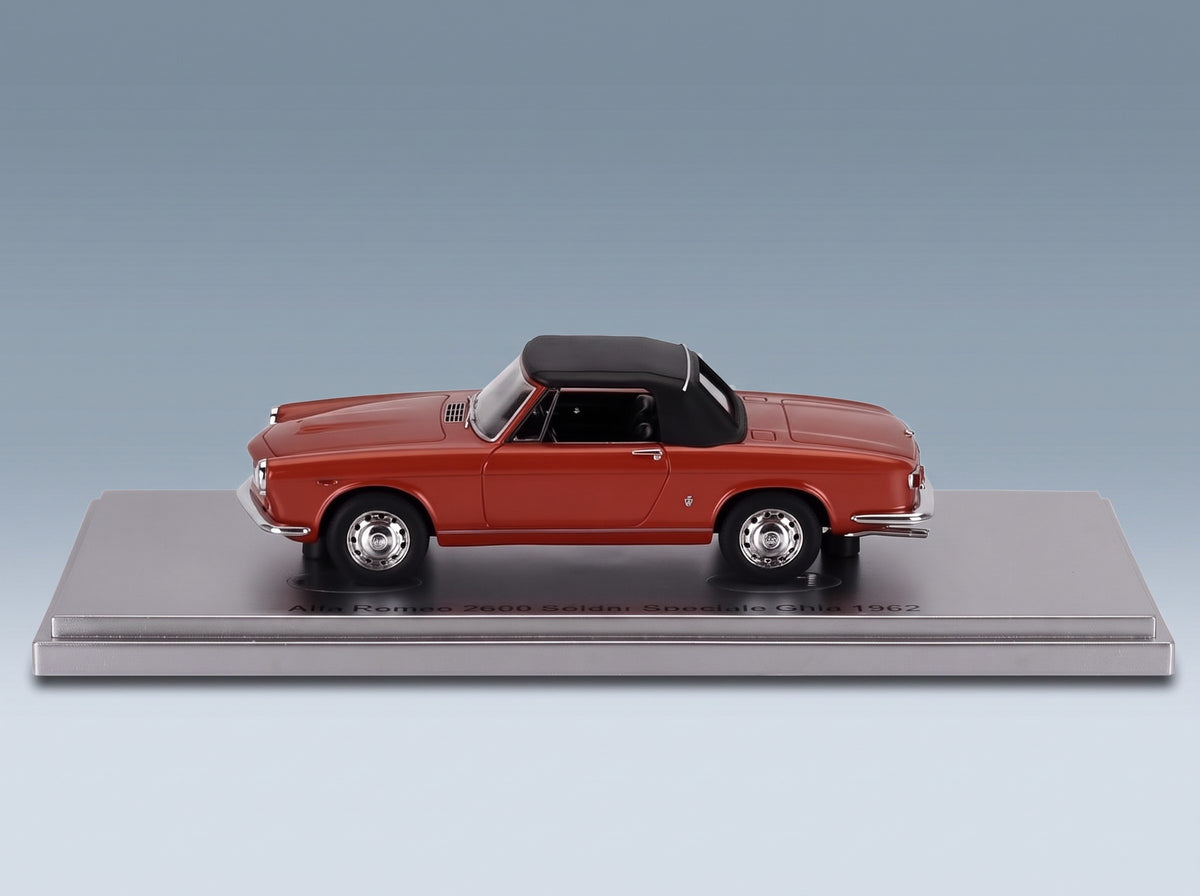 Alfa Romeo 2600 Spider Cabriolet Closed Speciale Ghia 1962 Copper Metallic Black Kess Model 1:43 scale model - side view