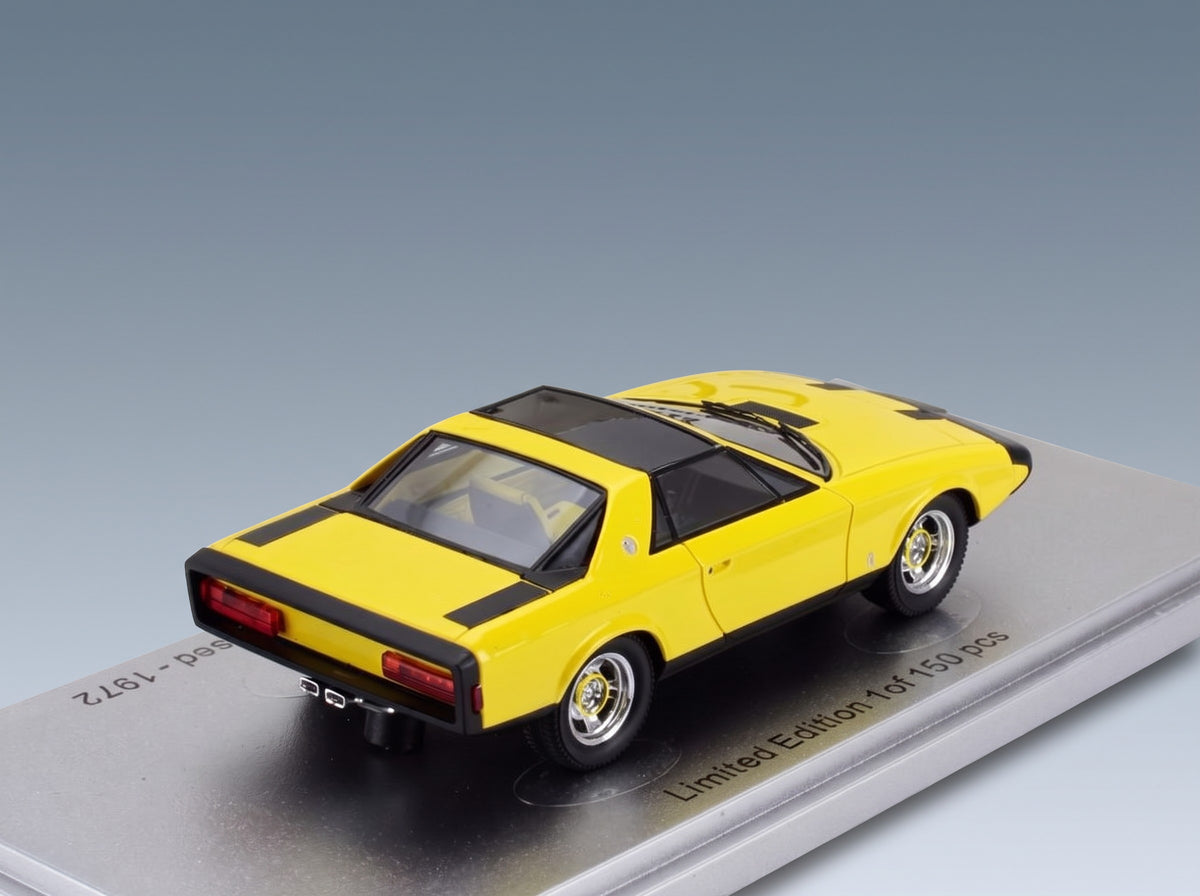 Alfa Romeo Alfetta Spider Pininfarina Closed 1972 Yellow Kess Model 1:43 scale model - rear three-quarter view