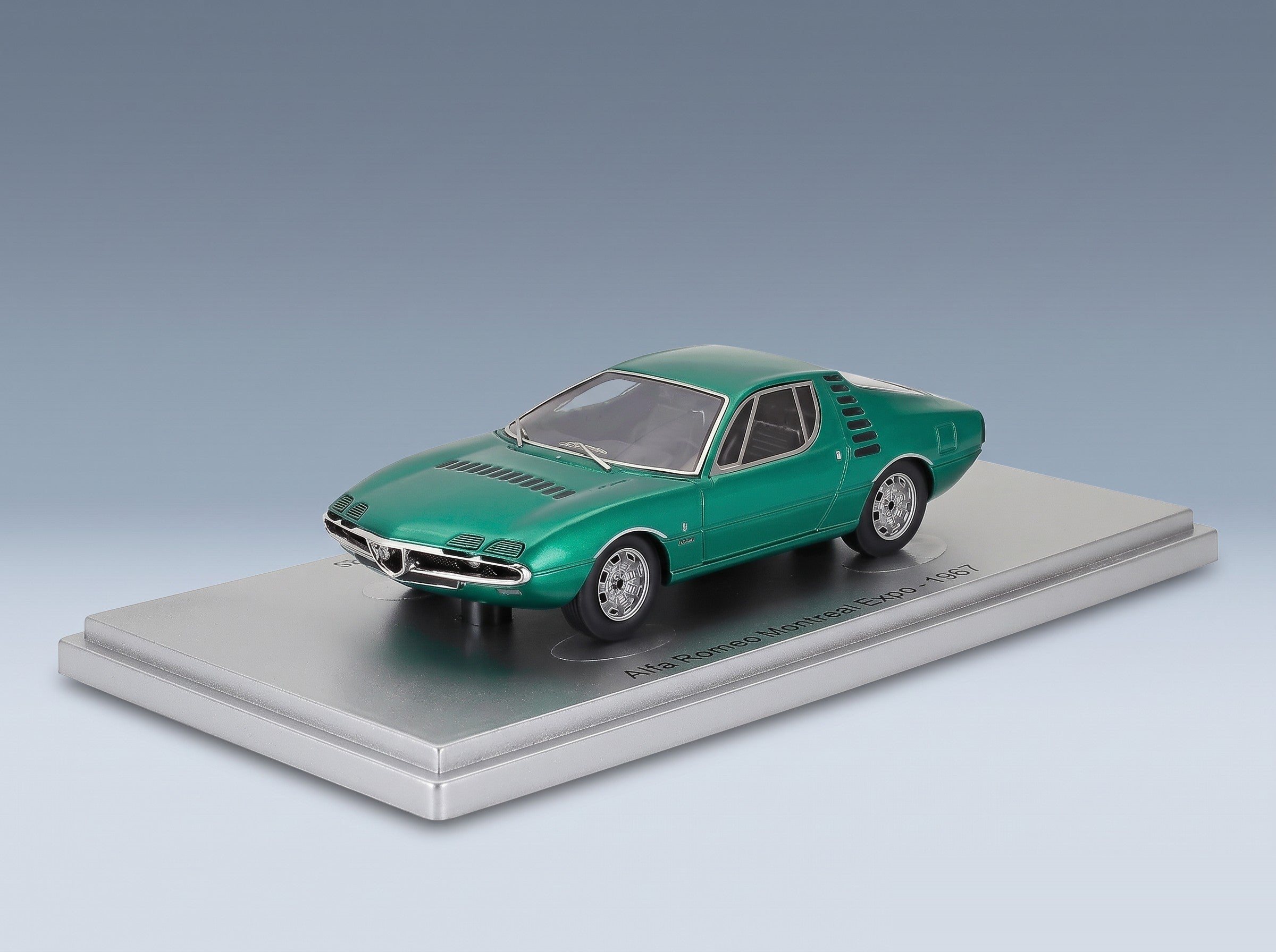 Alfa Romeo Montreal Expo 1967 Green Metallic Kess Model 1:43 scale model - front three-quarter view