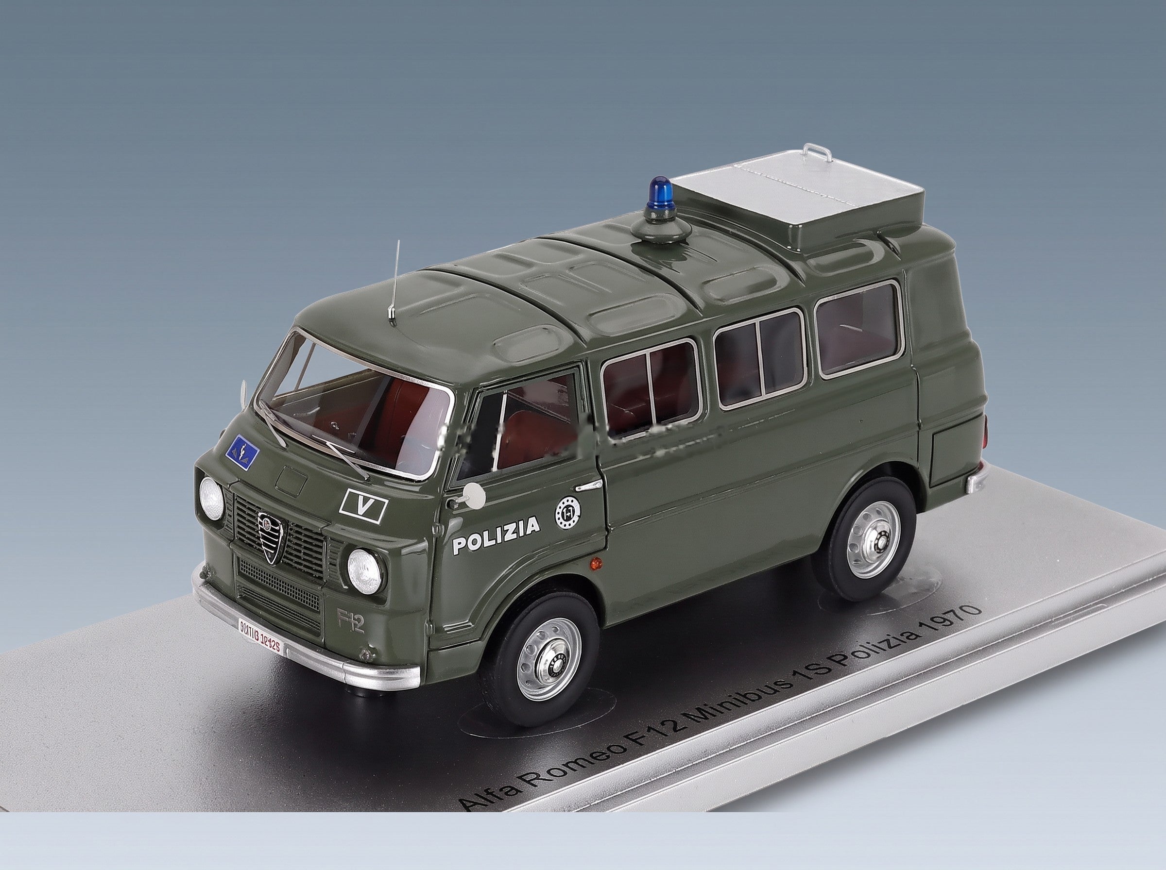 Alfa Romeo F-12 Minibus 1-Series Polizia 1970 Military Green Kess Model 1:43 scale model - front three-quarter view