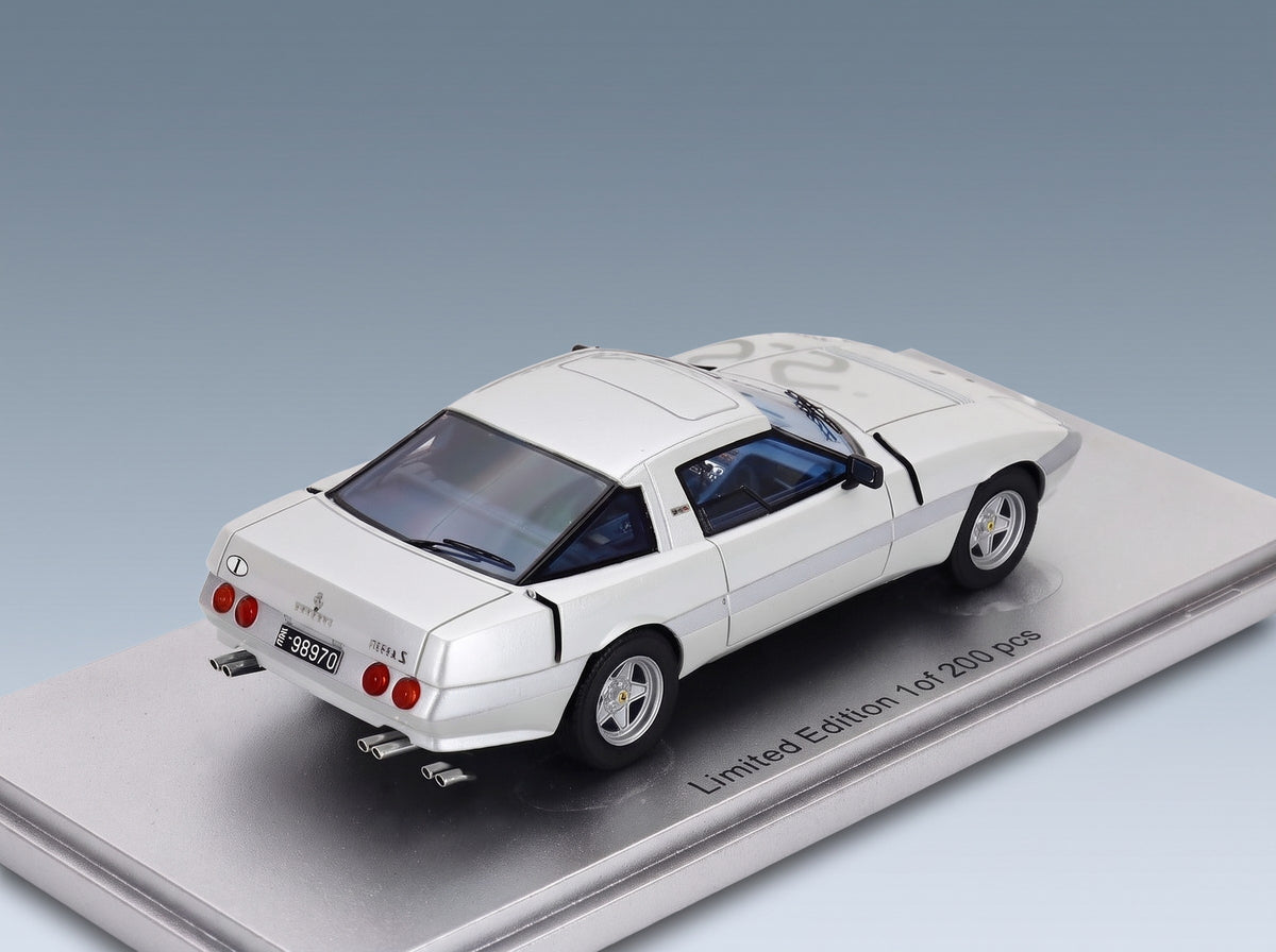 Ferrari Meera S Michelotti 1983 Pearl White Silver Kess Model 1:43 scale model - rear three-quarter view