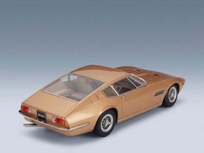Maserati Ghibli Coupé 1969 Gold Metallic KK Scale 1:18 scale model - rear three-quarter view