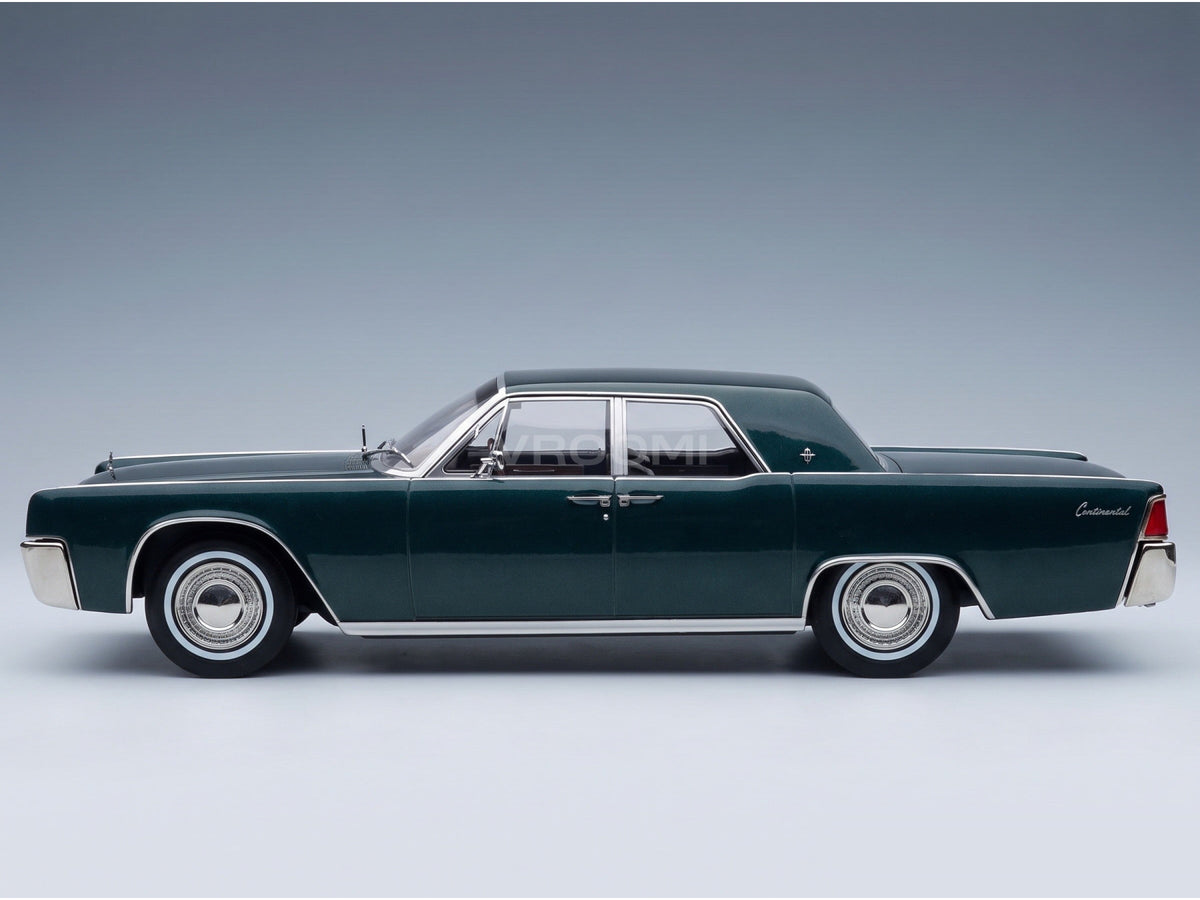 Lincoln Continental Sedan 1963 Dark Green Metallic KK Scale 1:18 - side view