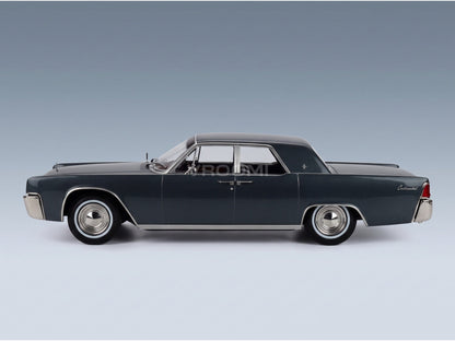 Lincoln Continental Sedan 1963 Grey Metallic KK Scale 1:18 - side view