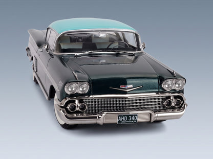 CHEVROLET - BEL AIR IMPALA COUPE 1958 - 2 TONE GREEN scale model - front view
