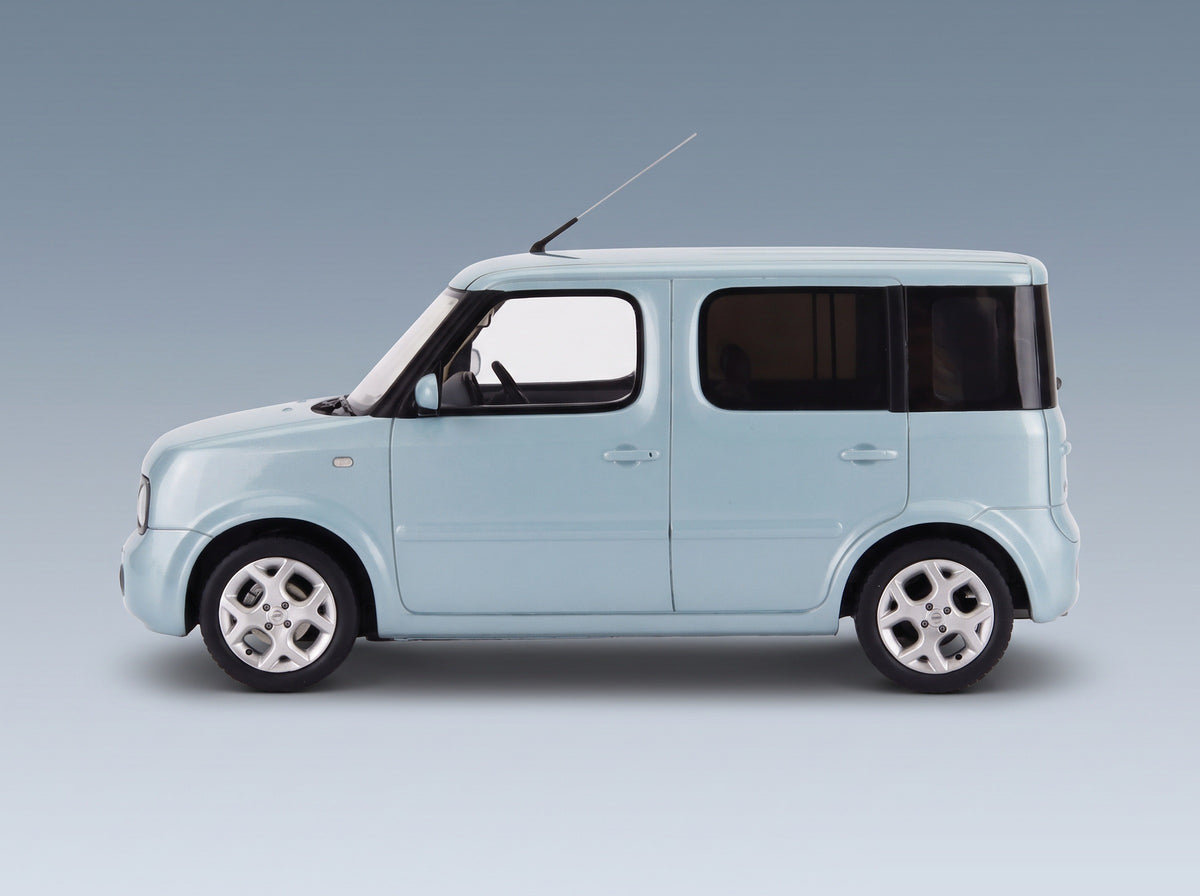 NISSAN - CUBE 2003 - LIGHT BLUE scale model - side view