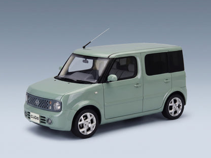 NISSAN - CUBE 2003 - LIGHT GREEN scale model - front three-quarter view