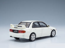 Mitsubishi Lancer Evolution III 1995 White Kyosho 1:43 scale model - rear three-quarter view