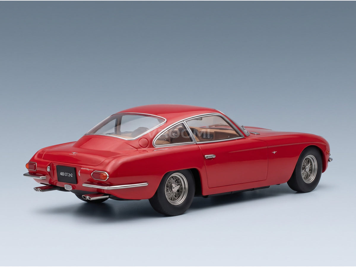 Lamborghini 400 GT 2+2 1965 Red KK Scale 1:18 scale model - rear three-quarter view