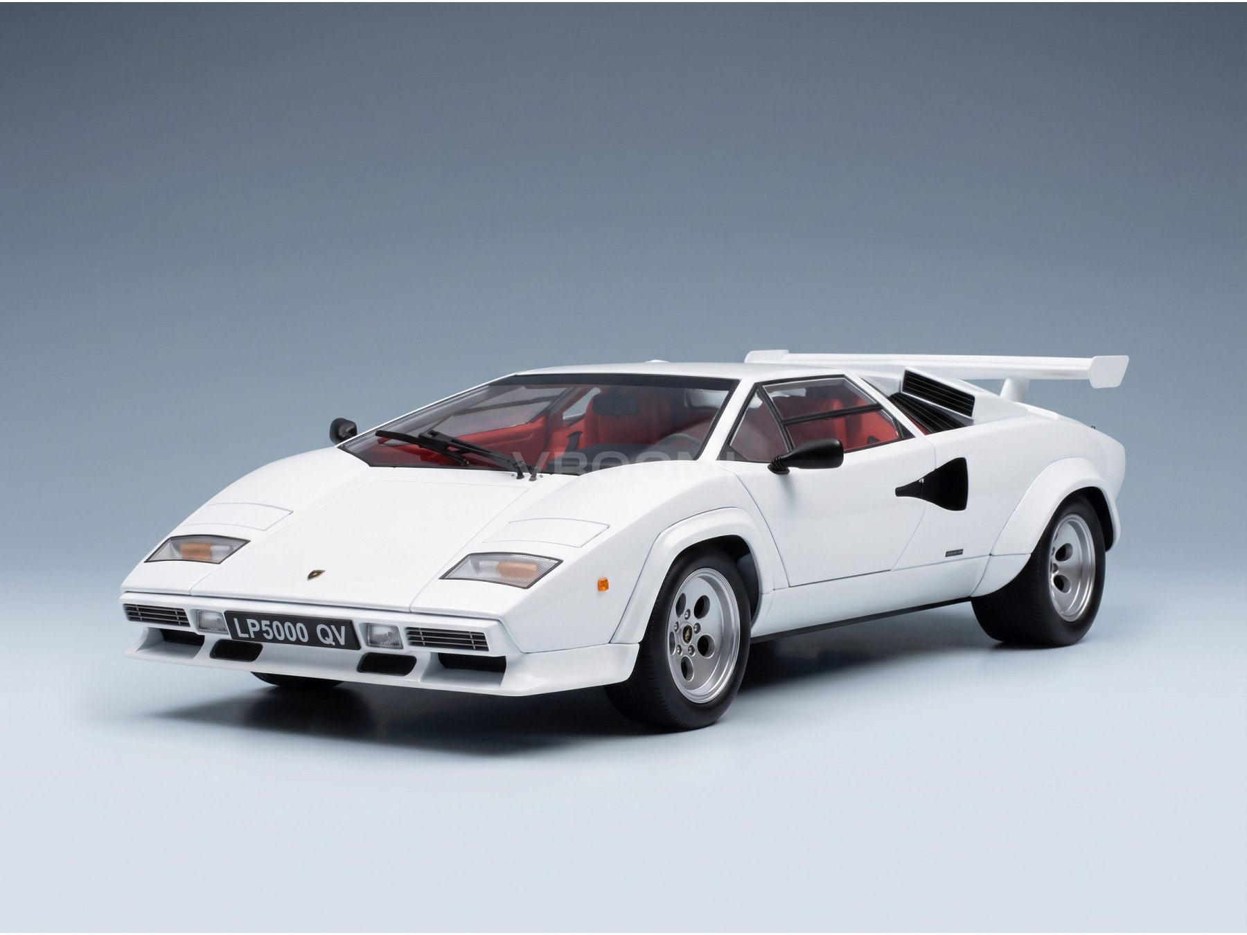 Lamborghini Countach LP 5000S QV 1985 White KK Scale 1:12 scale model - front three-quarter view