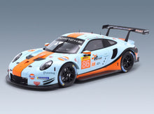 Porsche 911 991 RSR Gulf Racing No. 86 Michael Wainwright Ben Barker Alex Davison 24h Le Mans 2018 IXO Models 1:18 scale model - front three-quarter view