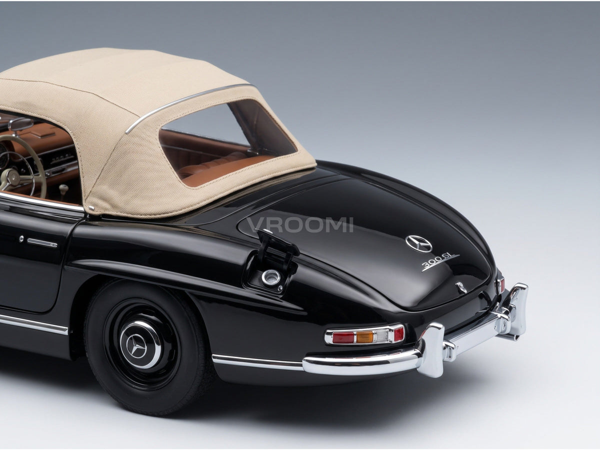 Mercedes-Benz 300 SL Roadster W198 1957 Black Brown CMC 1:18 scale model - rear detail