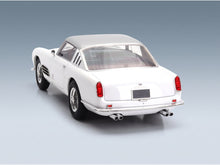Ferrari 410 Superamerica III Series Pininfarina Coupé 1958 White Silver Maxima 1:18 scale model - rear three-quarter view