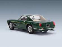 Ferrari 410 Superamerica III Series Pininfarina Coupé 1958 Green Maxima 1:18 scale model - rear three-quarter view