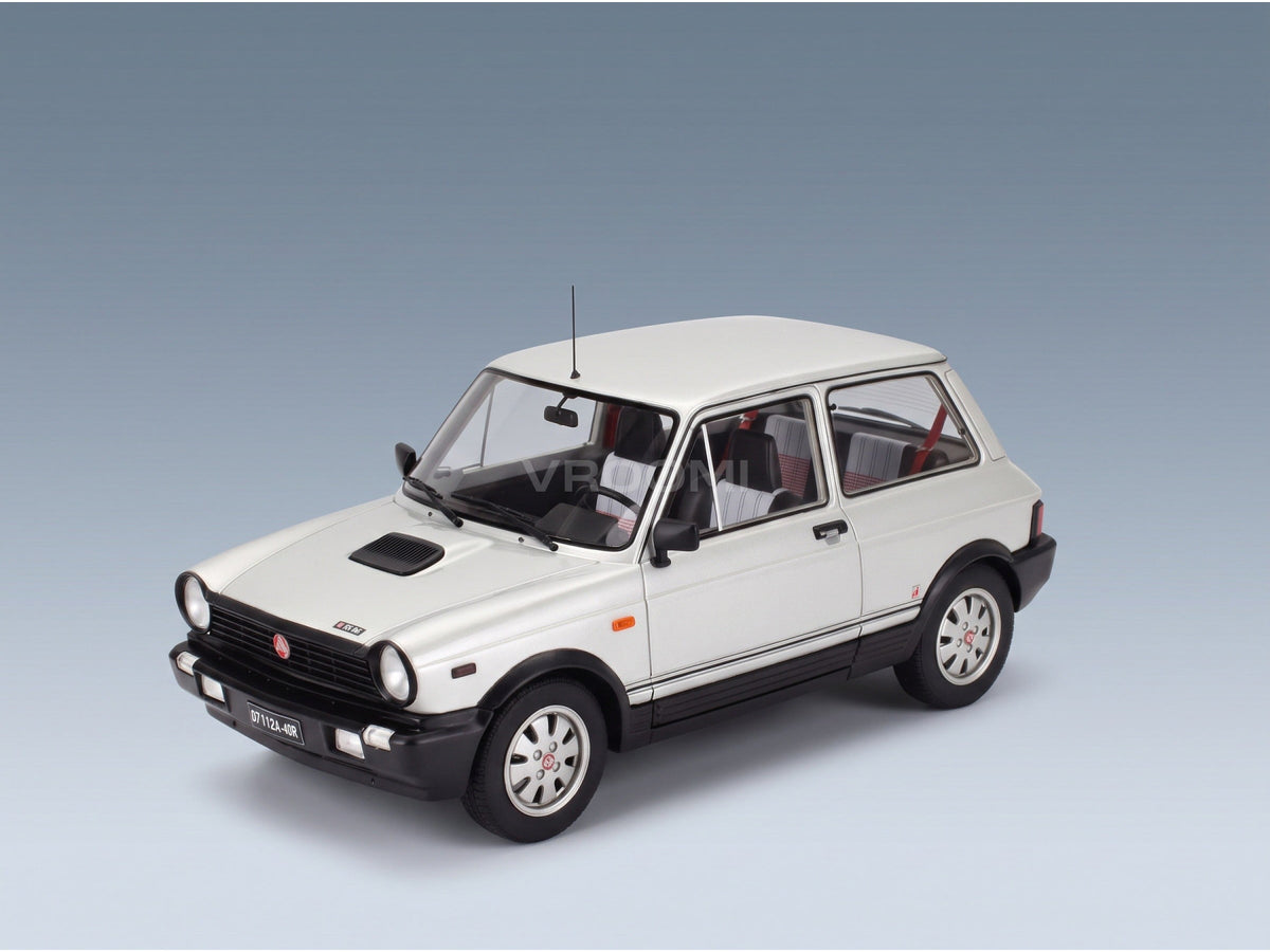 Autobianchi A112 Abarth VII Series 1984 Silver Maxima 1:18 scale model - front three-quarter view