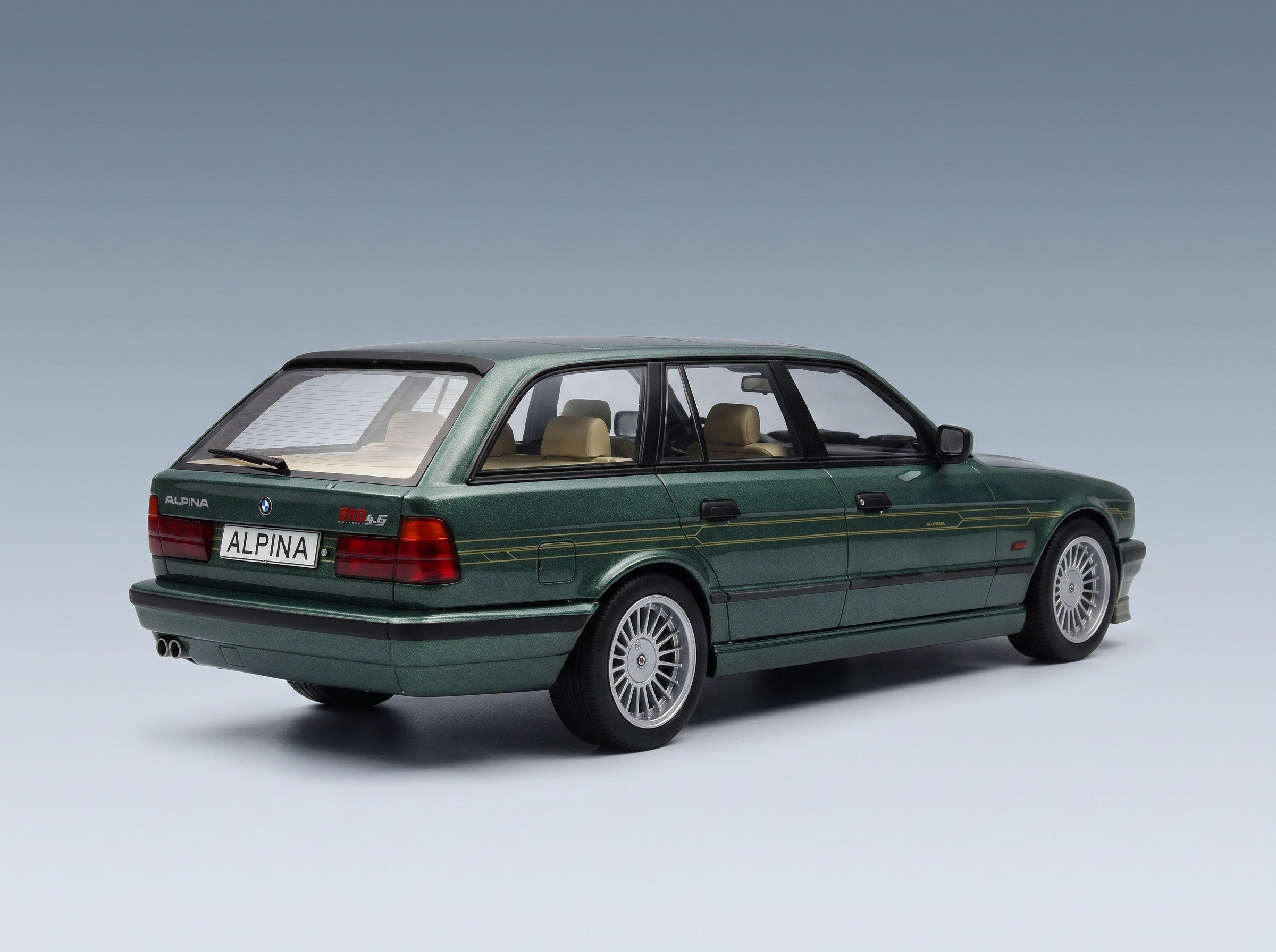 BMW 5-Series B10 4.6 Alpina Touring (E34) 1989 Green Metallic MCG 1:18 scale model - rear three-quarter view