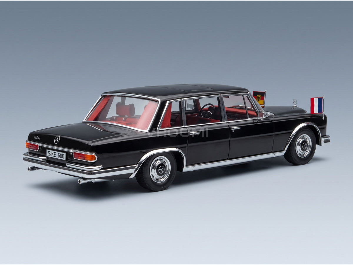 Mercedes-Benz S-Class 600 LWB Pullman W100 Willy Brandt Georges Pompidou 1964 Black KK Scale 1:18 scale model - rear three-quarter view