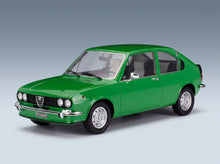 Alfa Romeo Alfasud Ti 1-Series 1973 Green Mitica 1:18 scale model - front three-quarter view
