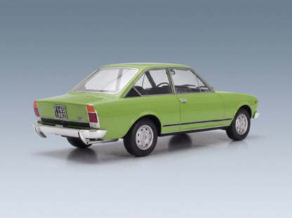 Fiat 124 Sport Coupé Serie 3 1974 Verde Brillante 374 Mitica 1:18 scale model - rear three-quarter view