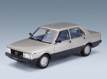 Fiat Argenta 2-Serie VX/SX 120HP 1984 Silver Mitica 1:18 scale model - front three-quarter view