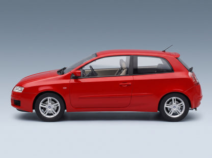 Fiat Stilo Abarth 2.4 20V 2001 Tiziano Red Mitica 1:18 scale model - side view