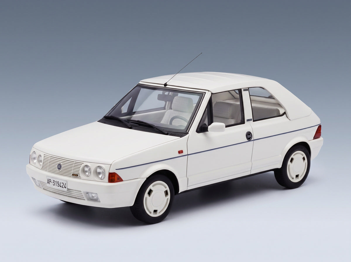 Fiat Ritmo Bertone Supercabrio 100S Serie Tutta Bianca 1986 White Mitica 1:18 scale model - front three-quarter view
