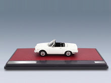 Alfa Romeo Giulia GT Cabriolet Spider Prototipo 1963 White Matrix Scale Models 1:43 scale model - side view on display base