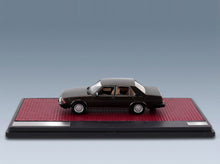 Alfa Romeo Alfa 6 2.5i (T119) 1979 Brown Matrix Scale Models 1:43 scale model - side view on display base
