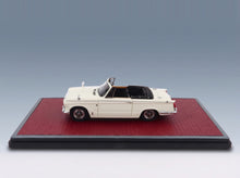 Triumph Vitesse DHC 1968 White Matrix Scale Models 1:43 scale model - side view on display base