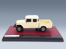 Toyota HJ45 Land Cruiser Crew Cab Pick-Up 1979 Cream White Matrix Scale Models 1:43 scale model - side view on display base