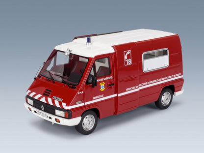 Renault Master T30D Van Véhicule de Secours d'Urgence Marseille Marine Sapeurs Pompiers 1980 Red White OTTO-MOBILE 1:18 - front three-quarter view