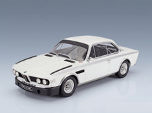 BMW 3.0 CSL Coupé 1972 White Otto-Mobile 1:18 scale model - front three-quarter view