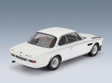 BMW 3.0 CSL Coupé 1972 White Otto-Mobile 1:18 scale model - rear three-quarter view