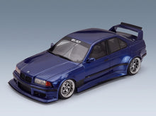 BMW 3-Series (E36) LTO Sedan Turbo Khyzyl Saleem 2023 Blue Otto Mobile 1:18 - front three-quarter view